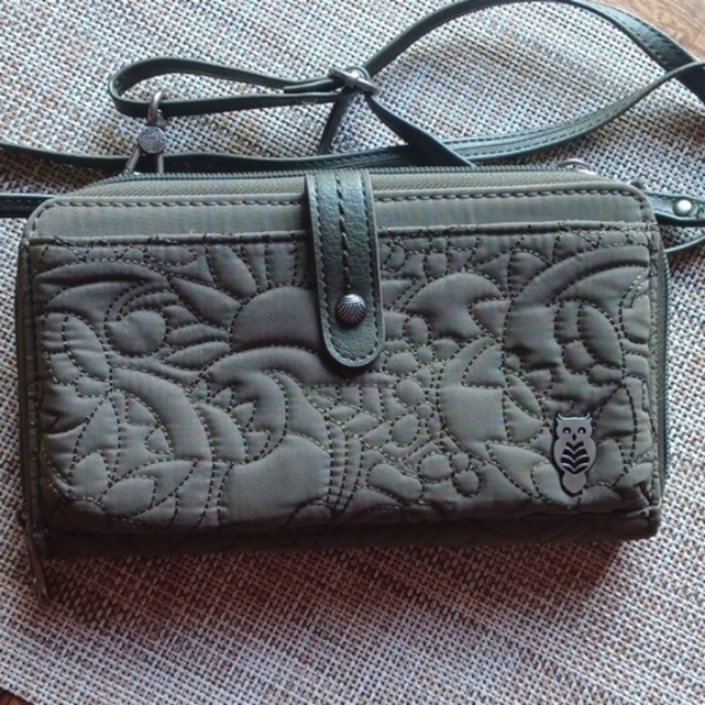 NWOT Sakroots Olive Green Phone/Wallet Wristlet